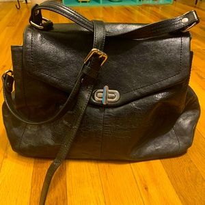 Wilson’s Leather Crossbody Handbag/Purse, Black